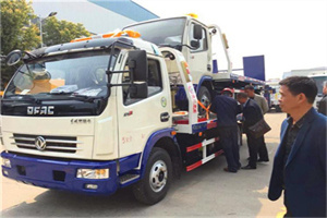 错那汽车道路救援拖车价格